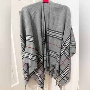 Women’s shawl